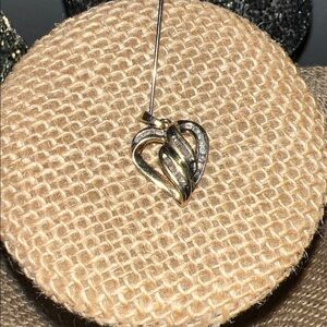 10k GTR diamond heart pendant